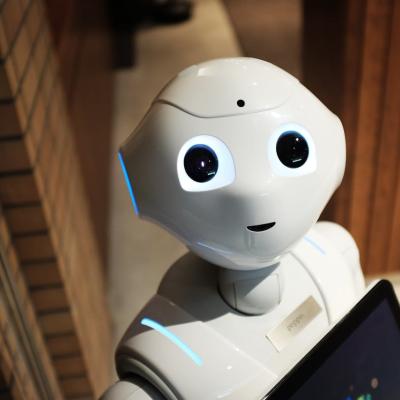 UE investește 200 de miliarde € în inteligența artificială
