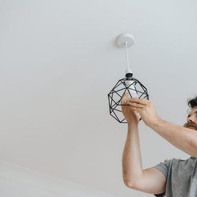 Costul schimbării instalației electrice într-un apartament